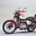 रॉयल एनफील्ड मेटियोर 350 2025 का नया लुक।