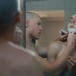 Netflix सीरीज़ Boots का मुख्य किरदार कैमरोन कोप — मरीन ट्रेनिंग कैंप के सीन में