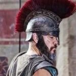 क्रिस्टोफर नोलन की फिल्म ‘The Odyssey’ का पोस्टर जिसमें मैट डेमन ओडिसियस के रूप में समुद्र में भटकते दिखाई दे रहे हैं।