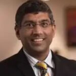 Rishi Kohli JioBlackRock Flexi Cap Fund लॉन्च के दौरान निवेशकों को SIP और लंपसम निवेश रणनीति समझाते हुए