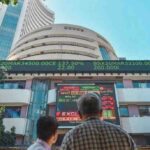 शेयर बाजार ग्राफ दिखा रहा है सेंसेक्स और Nifty की चाल