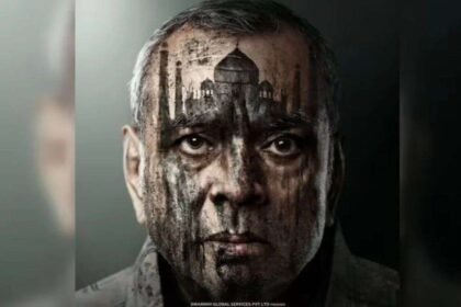 The Taj Story फिल्म पोस्टर — परेश रावल विष्णु दास के किरदार में ताजमहल के रहस्यों की पड़ताल करते हुए