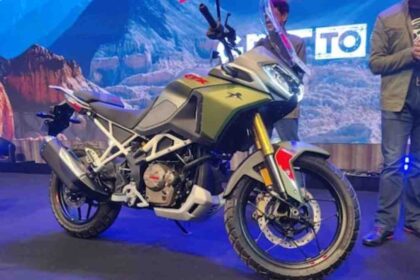 टीवीएस अपाचे RTX 300 बाइक लॉन्च इमेज — स्पोर्टी रेड कलर में बाइक स्टूडियो शॉट