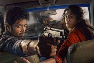 Dacoit टीज़र में एक्शन सीन के दौरान आदिवि शेष और मृणाल ठाकुर