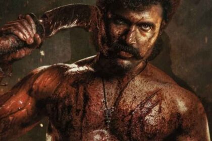 Rowdy Janardhana फर्स्ट लुक में लुंगी और हथियार के साथ Vijay Deverakonda