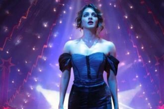 Toxic फिल्म के पोस्टर में Kiara Advani Nadia के किरदार में