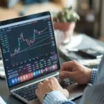 Howard Marks मार्केट साइकिल और US शेयर बाजार पर निवेश सलाह देते हुए