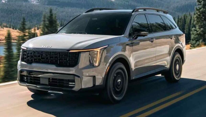 Kia Sorento Hybrid SUV India testing spy image with camouflage body