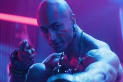 Street Fighter फिल्म में Vidyut Jammwal Dhalsim के रूप में एक्शन करते हुए