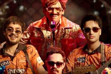 Sunrisers Hyderabad players with Sunil Grover Diamond Raja Netflix campaign scene
