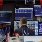 US stock market closed on Good Friday while banks and delivery services remain open