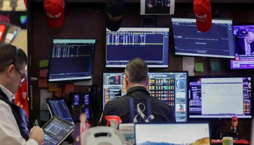 US stock market closed on Good Friday while banks and delivery services remain open