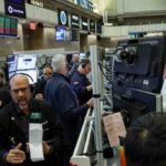 Wall Street stock market rise chart after oil prices fall amid Middle East tension