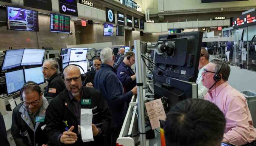Wall Street stock market rise chart after oil prices fall amid Middle East tension