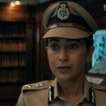 ब्राउन ट्रेलर में करिश्मा कपूर पुलिस अफसर रीटा ब्राउन के रूप में मर्डर मिस्ट्री की जांच करती हुई।