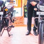 Hero MotoCorp की Flex Fuel बाइक का प्रतीकात्मक चित्र, जिसमें E85 एथेनॉल तकनीक से लैस मोटरसाइकिल दिखाई गई है।
