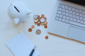 Investment Checklist strategy to avoid stock market mistakes and improve long term investing success